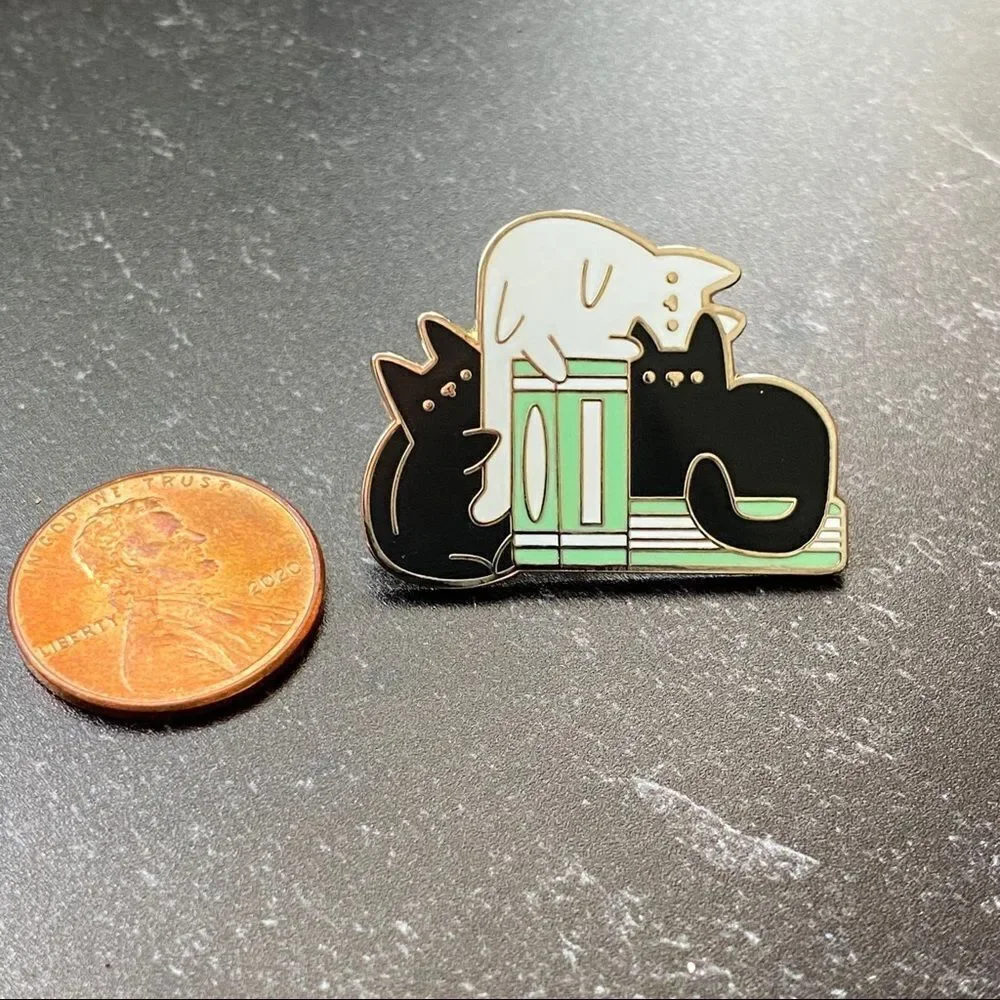 N/A books kitties
